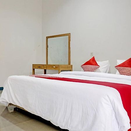 Oyo 90483 Homestay Permata Syariah Bangko Extérieur photo