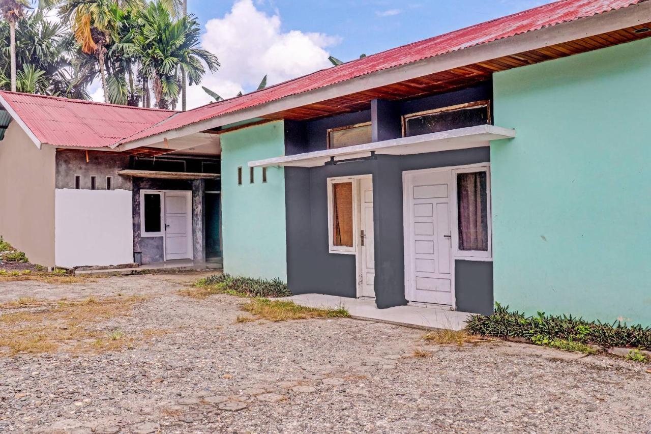Oyo 90483 Homestay Permata Syariah Bangko Extérieur photo