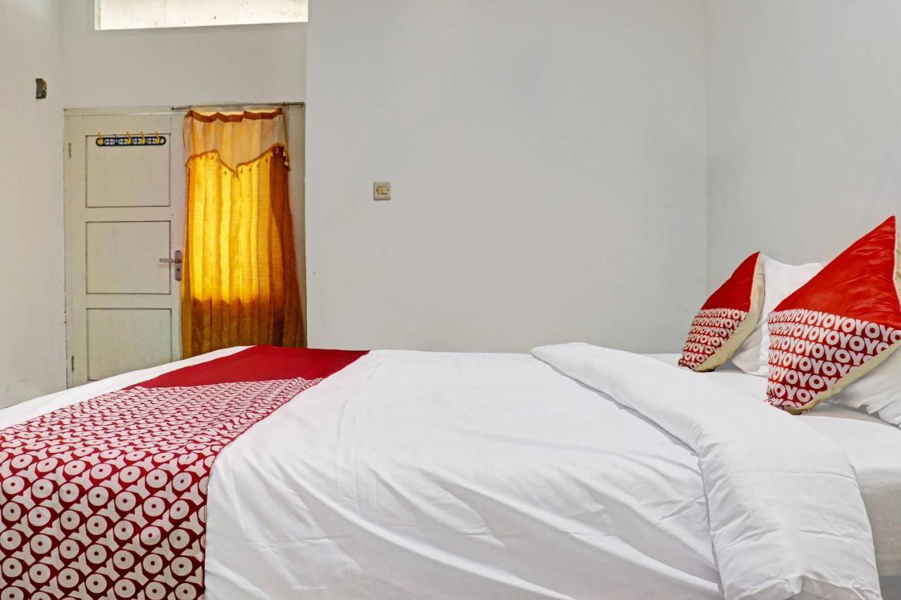 Oyo 90483 Homestay Permata Syariah Bangko Extérieur photo